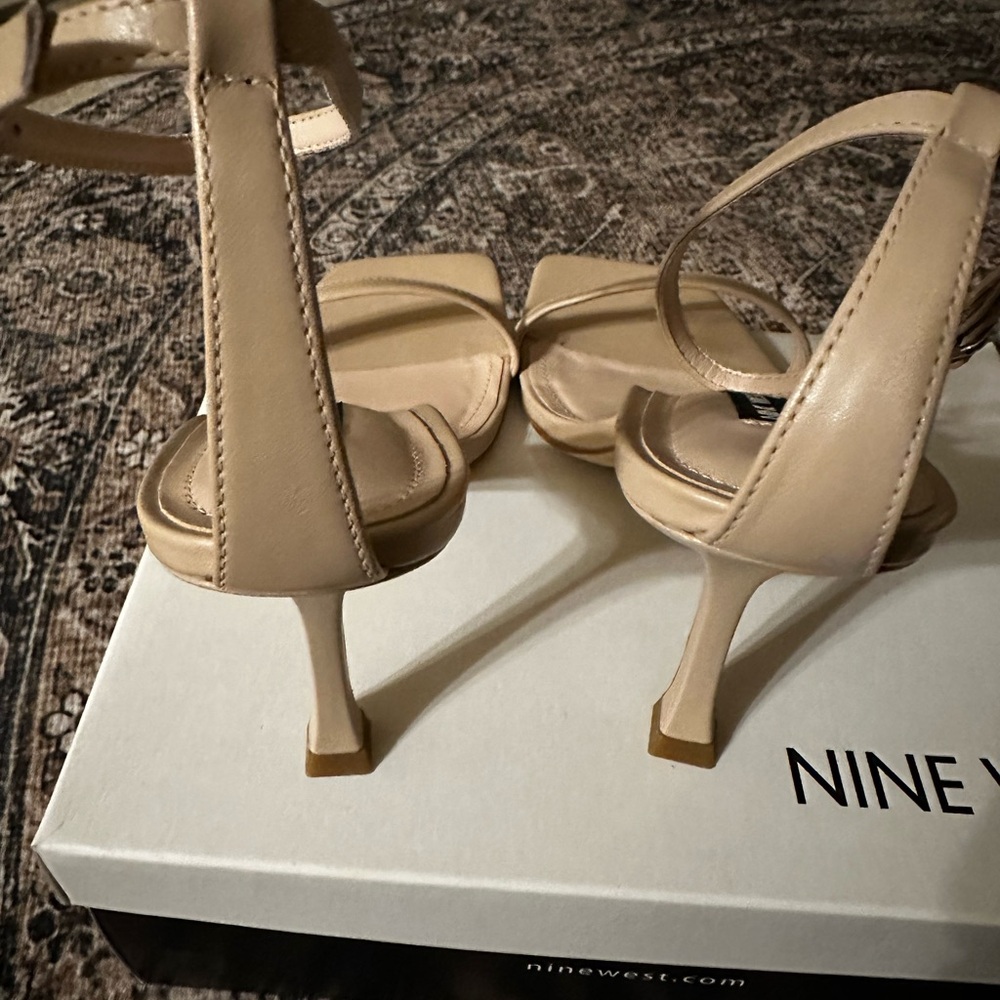 Nine West Yess Ankle Strap Ivory sandals size 8 NEW - Picture 5 of 6